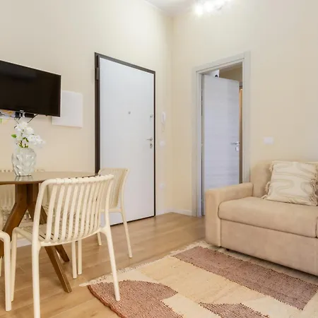Honey Moon With Small Terrace Apartment Cagliari